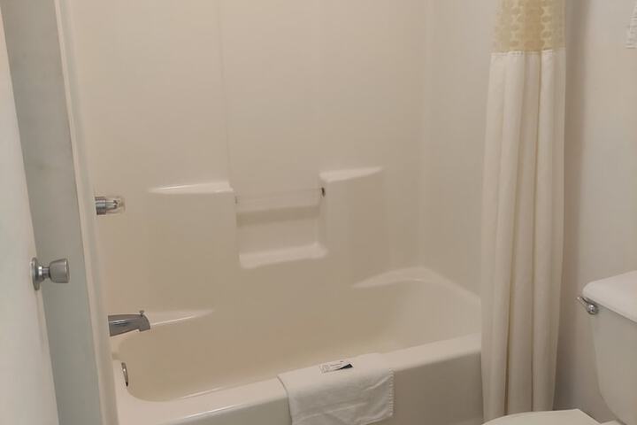 2 Double Beds (4 of 4)