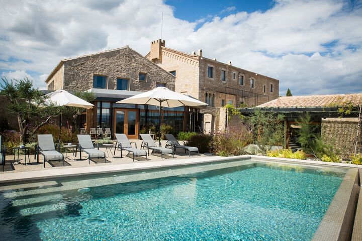 Hotel Mas Bosch 1526 in Avinyonet de Puigventos