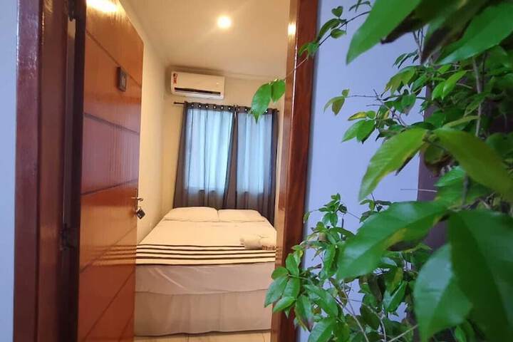 Room 25 of 159