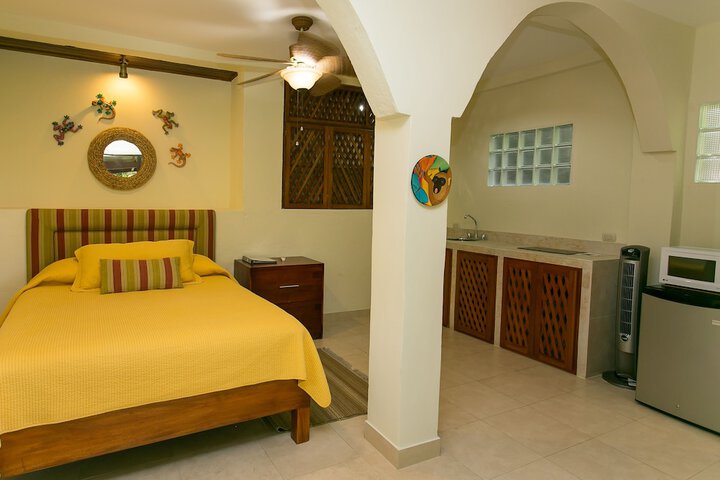 Room 5 of 68