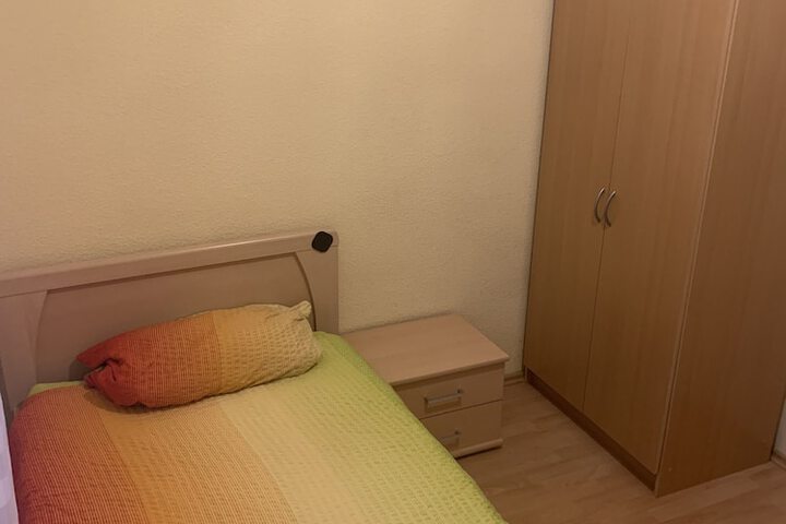 Room 16 of 21