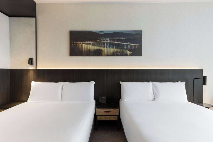 Room 44 of 97