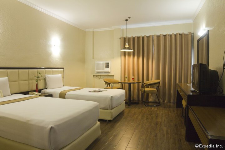 Room 8 of 26