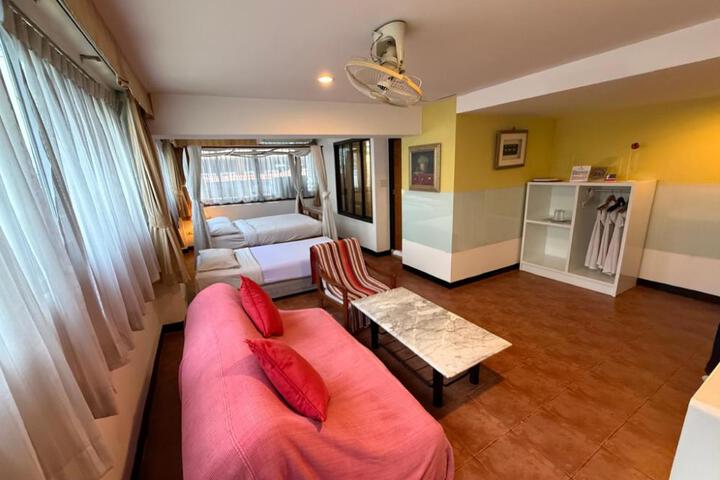 Best Bangkok House Hotel