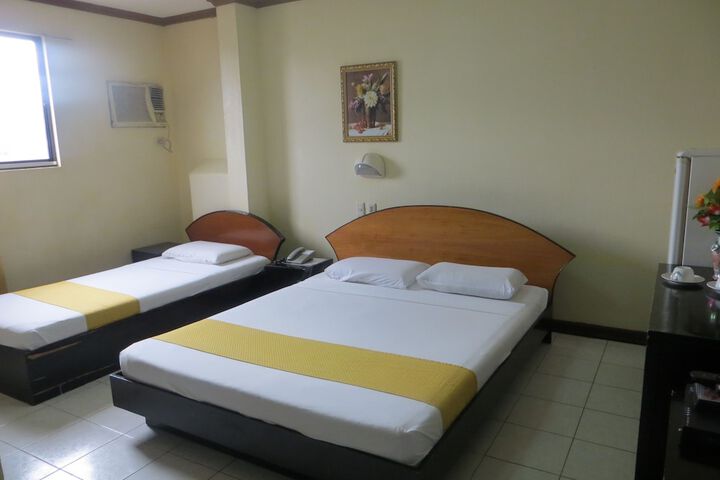 Room 7 of 44