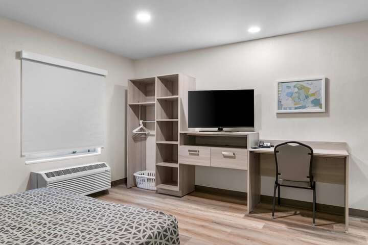 Room 21 of 35