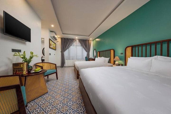 Room 14 of 23