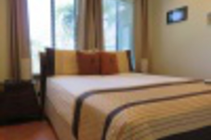 Room 28 of 144