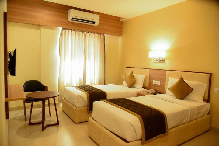 Room 10 of 62