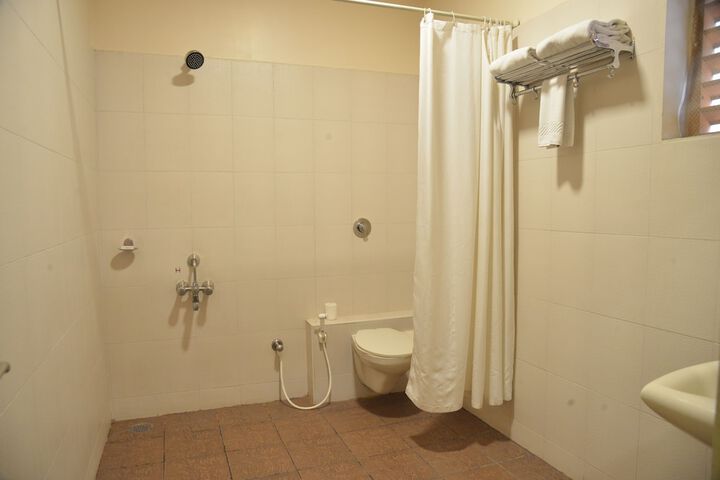 Room 16 of 30