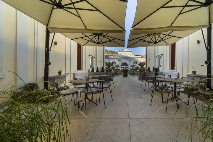 Terrace/Patio 57 of 62