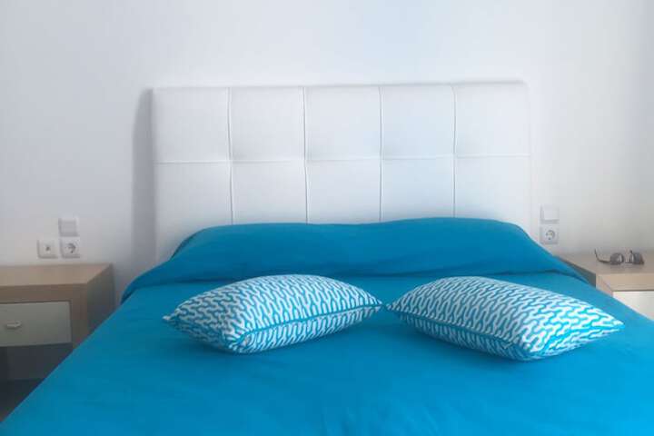 Room 4 of 35