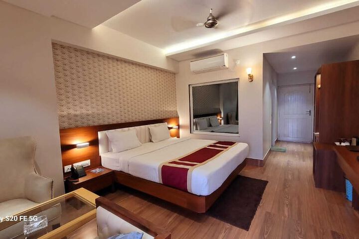 Room 3 of 57