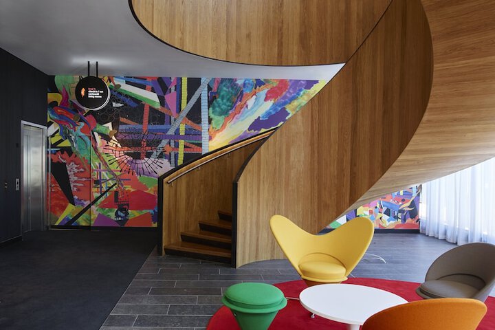 Guest Lobby