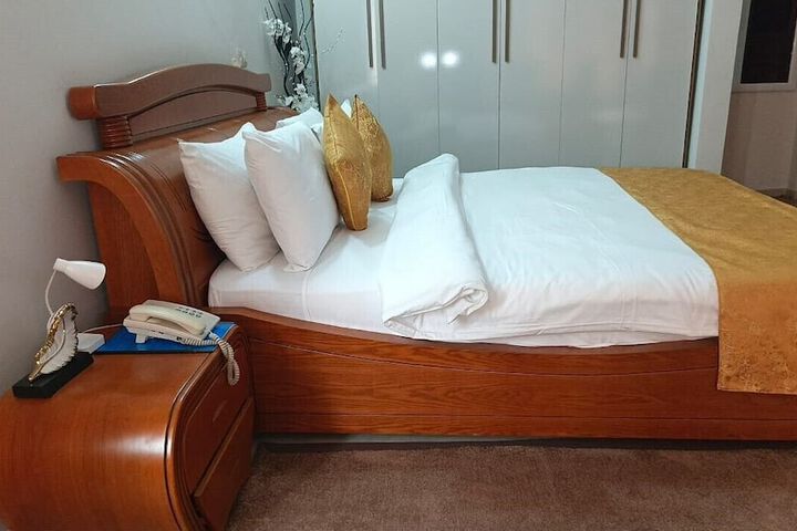 Room 18 of 57