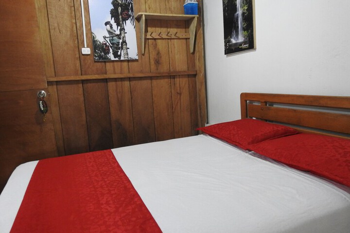 Room 16 of 33