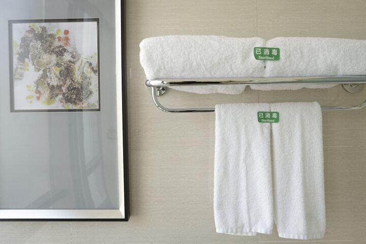 Room 8 of 72