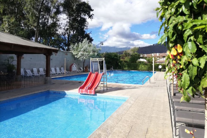 Pools & Facilities
