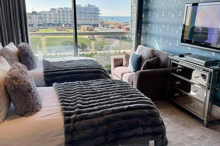 Room 14 of 75