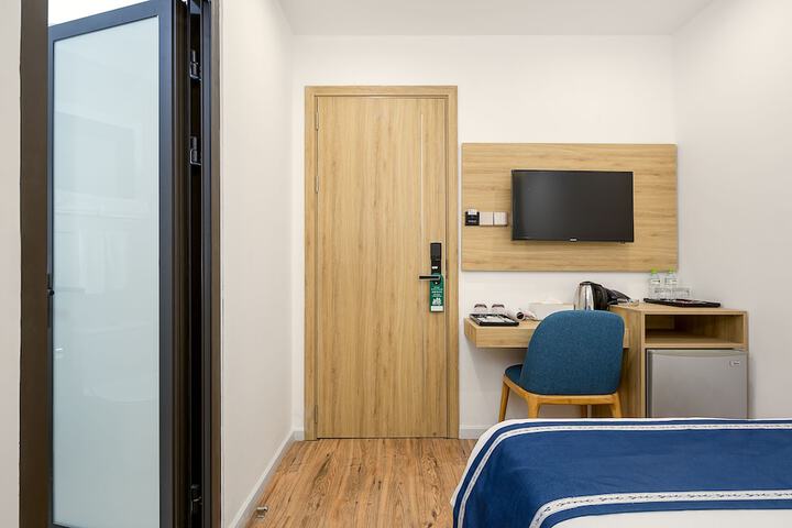 Room 15 of 26