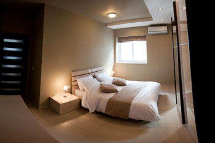 Room 13 of 35