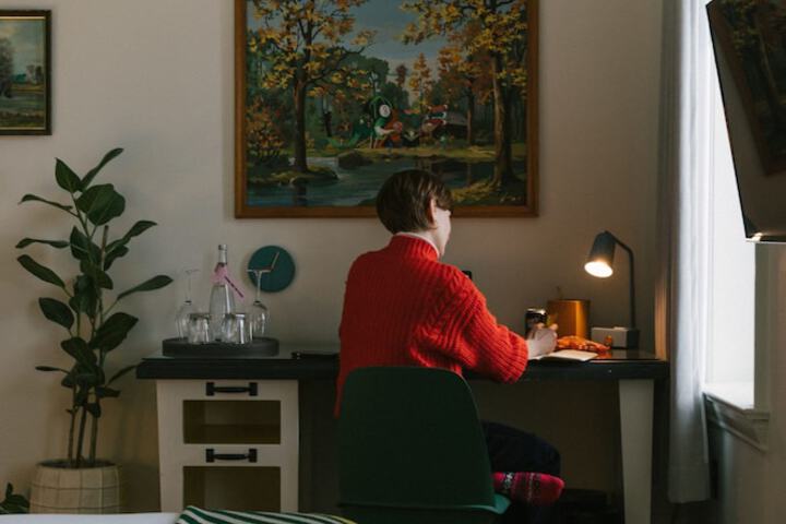 Room 25 of 39