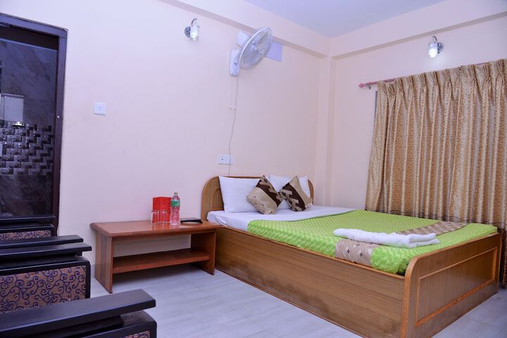 Room 7 of 24