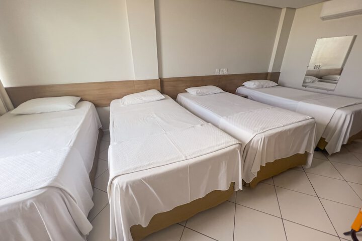 Room 42 of 57