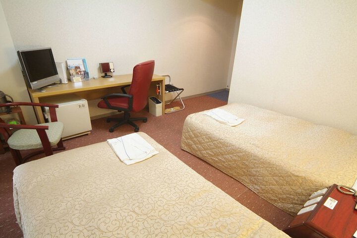 Room 18 of 40