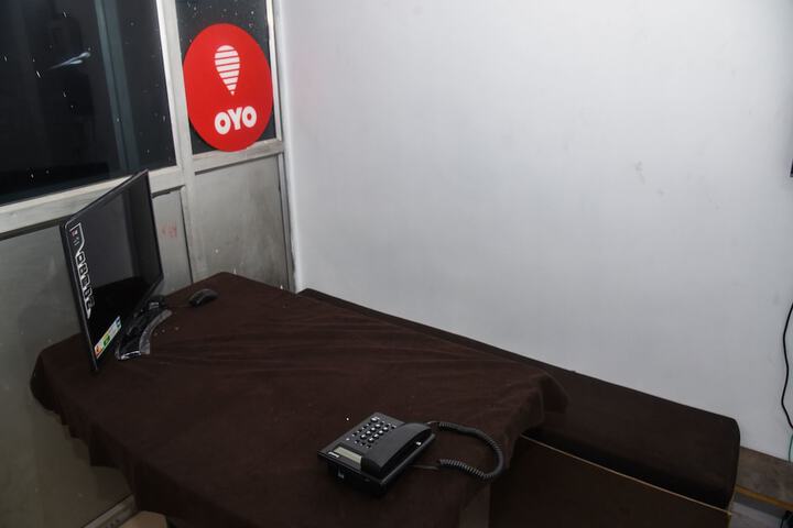 OYO 15071 HOTEL HARSH RAJ RESIDENCY
