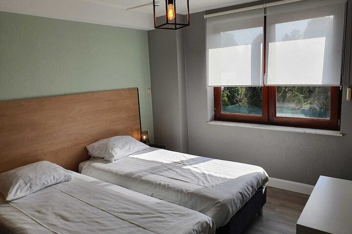 Room 7 of 37