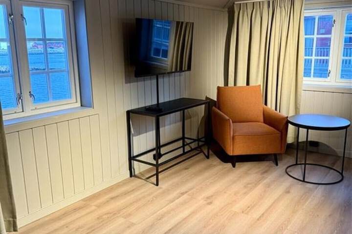 Room 45 of 72