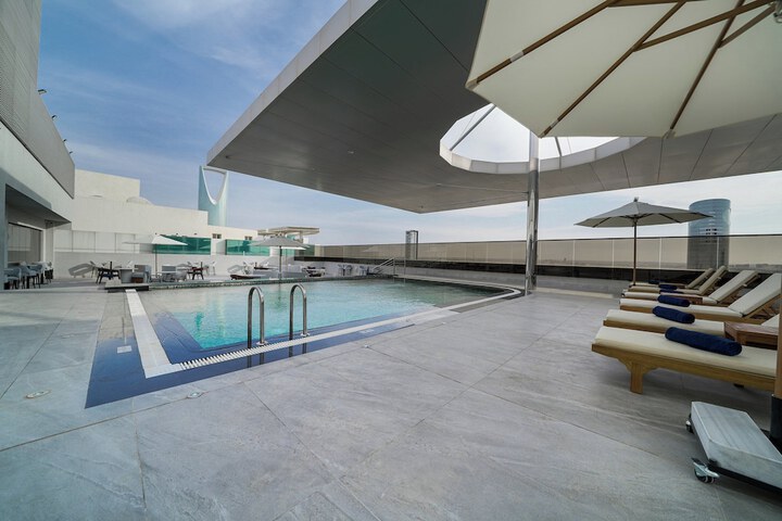 Pool 46 of 64