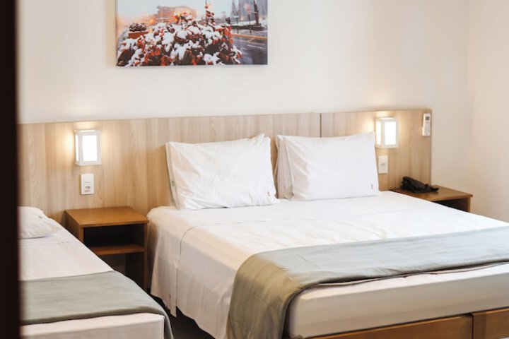 Room 15 of 43