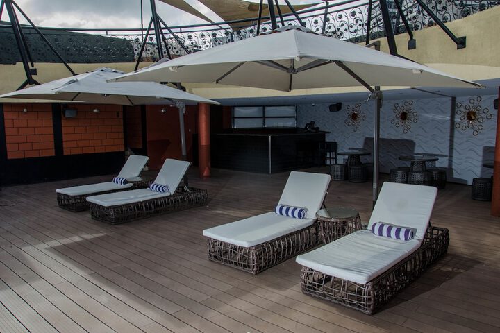 Sundeck 122 of 131