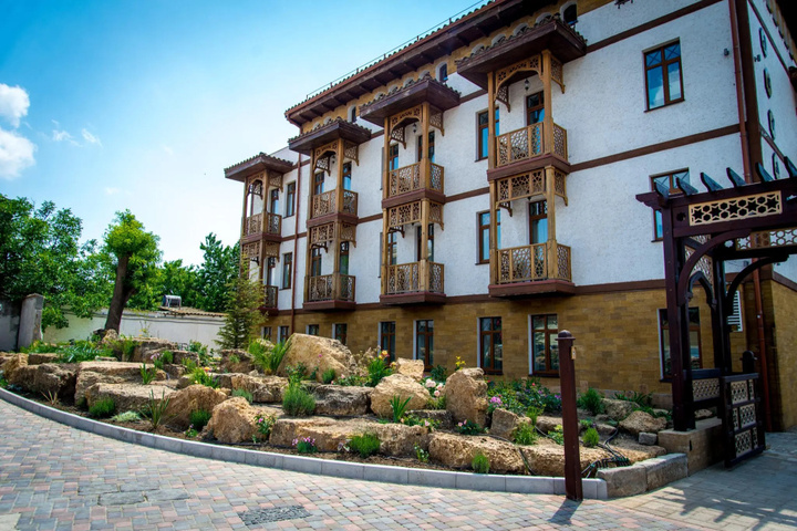 Dzheval Hotel