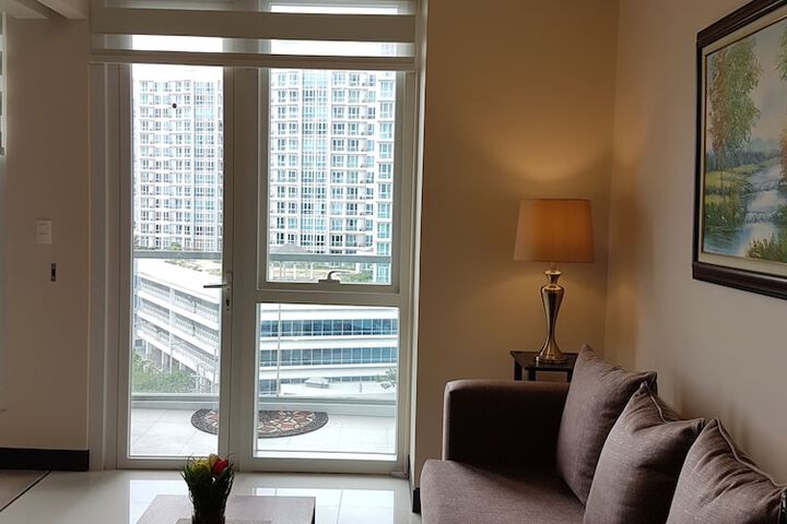 Room 17 of 76