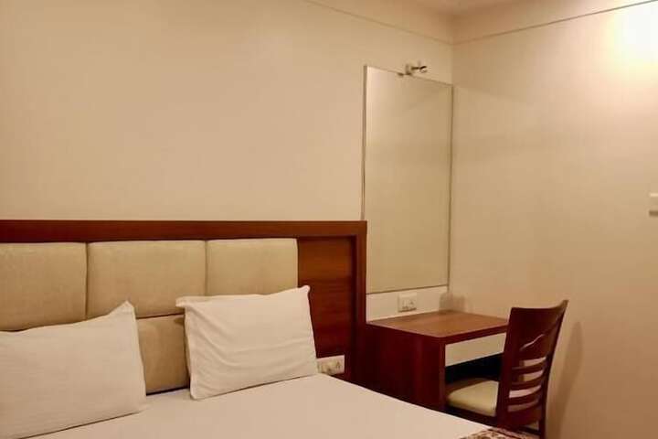 Room 4 of 29
