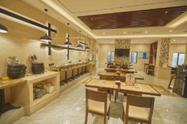 Wuhu Garden Lake View Hotel (Zhongshan Road Pedestrian Street)