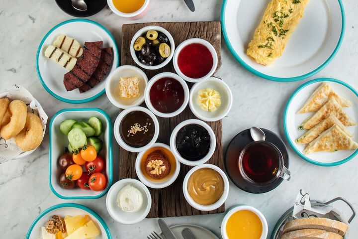 Breakfast/Coffee Service 144 of 194