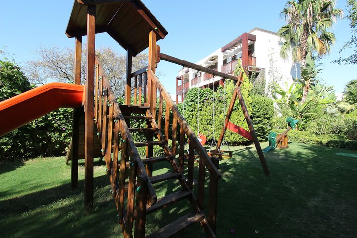 Children's play area - outdoor