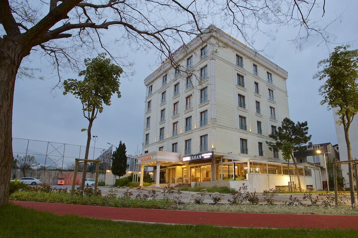 Hotel Exterior 38 of 38