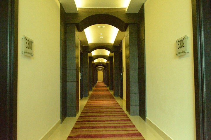 Ballroom/Hall 55 of 57
