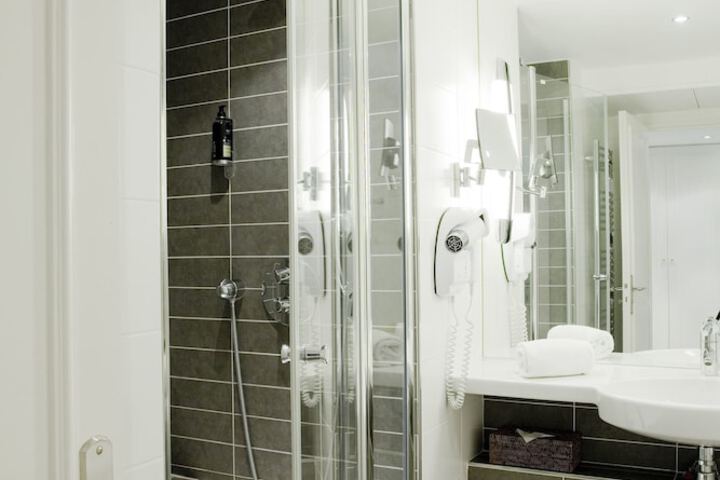 Clean Restrooms