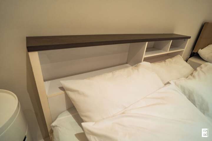 Room 16 of 188