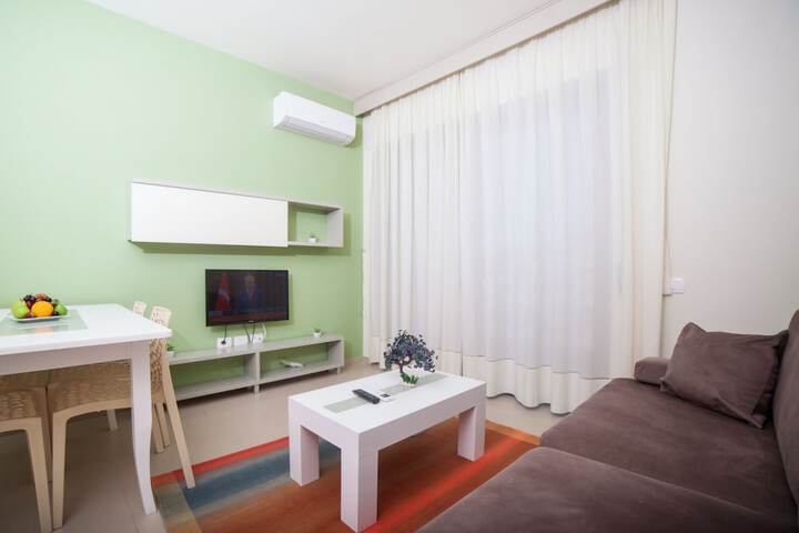 Room 30 of 84