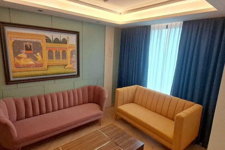 Room 26 of 48
