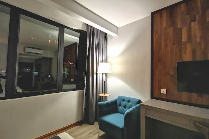 Room 14 of 52