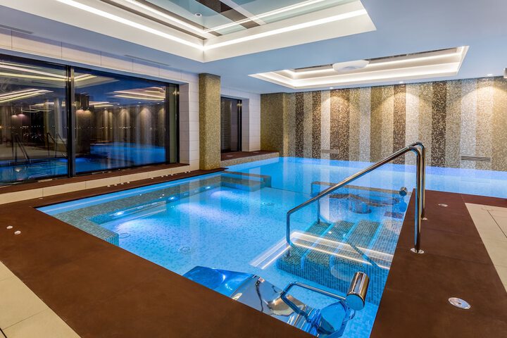 Pool 31 of 52