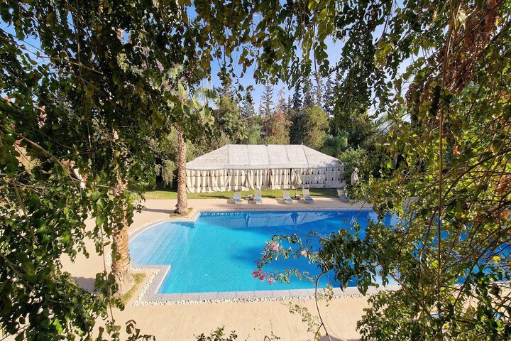 Pool 74 of 99